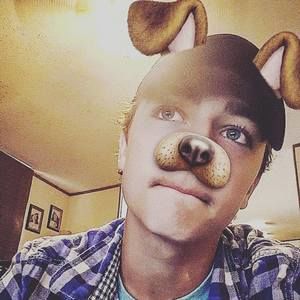 Meet your Posher, Peyton